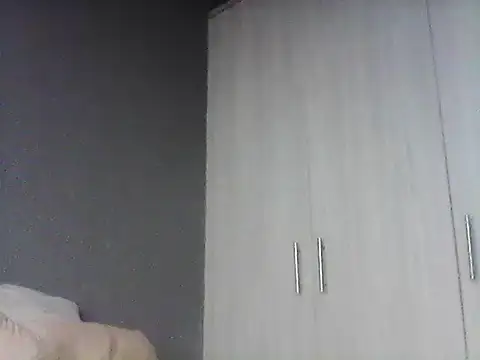 TiaBlaze online show from November 2025 01:55:02 PM