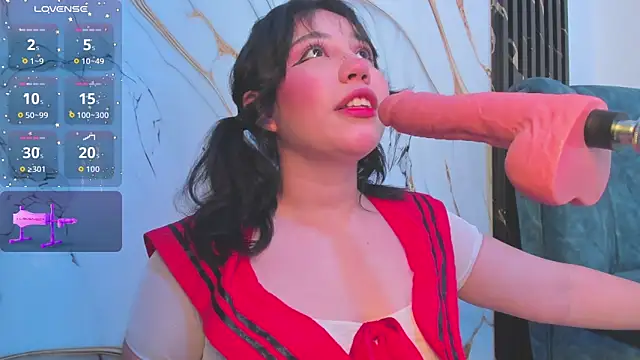 emy eviee online show from November 2025 05:11:01 PM