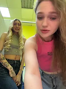 Snapshot of RussianWoman chatting on February 2026 03:14:02 AM RussianWoman online show from February 2026 03:14:02 AM