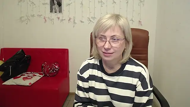 LaurenWishy online show from January 2026 12:20:02 PM