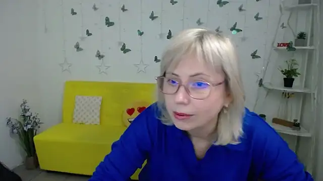 LaurenWishy online show from February 2026 12:05:02 PM