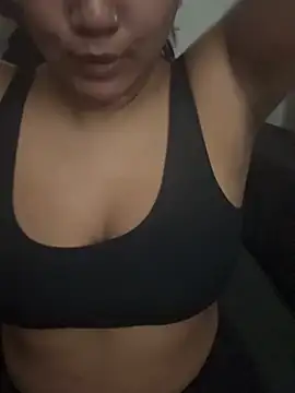 TiaBella  online show from December 2025 09:54:02 PM