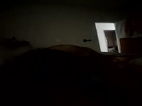 Bruninhahot86 online show from November 2025 12:38:01 PM