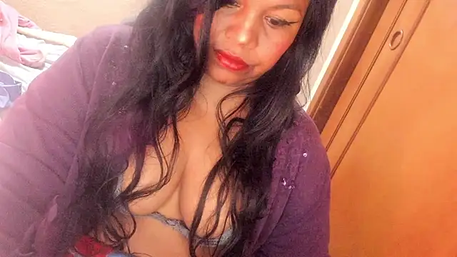 Snapshot of ebonycamelia chatting on June 2026 05:24:02 PM ebonycamelia online show from June 2026 05:24:02 PM