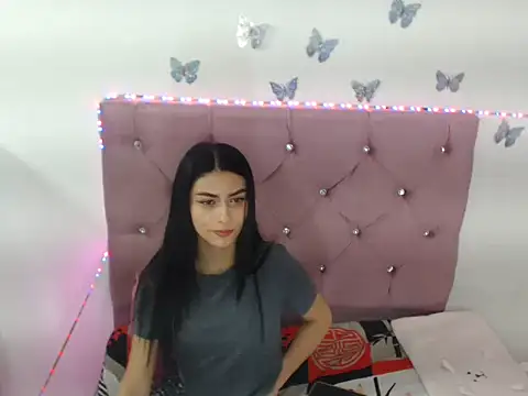 Isardrigue02 online show from November 2025 03:17:02 AM