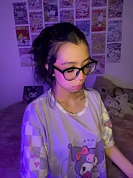 Snapshot of Valen-Foxx1 chatting on December 2025 05:34:01 AM Valen-Foxx1 online show from December 2025 05:34:01 AM