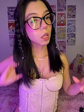 Snapshot of Valen-Foxx1 chatting on January 2026 05:35:02 AM Valen-Foxx1 online show from January 2026 05:35:02 AM