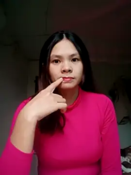 quynhquynh  online show from December 2025 01:32:02 AM