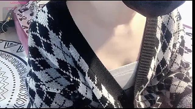 coco-jiang online show from December 2025 05:12:02 AM