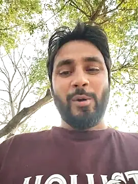 Cute Lucky online show from April 2026 12:24:01 PM