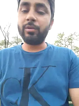 Cute Lucky online show from April 2026 01:25:02 PM