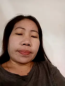 Snapshot of Reema_143 chatting on November 2025 02:01:02 AM Reema 143 online show from November 2025 02:01:02 AM