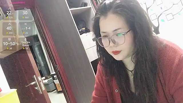 Huahua3187 online show from December 2025 10:31:01 AM