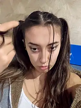 Virggin Squirt online show from November 2025 04:30:01 PM