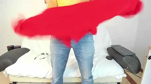 dracke and zara online show from December 2025 01:18:01 PM