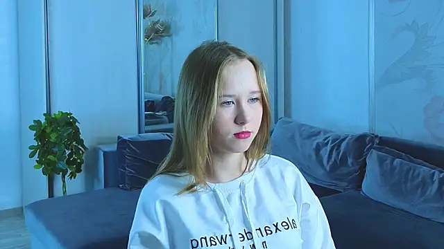 VoidElaris online show from December 2025 01:51:02 PM