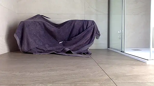 AsiaSlavePantyhosed online show from April 2026 01:01:02 PM