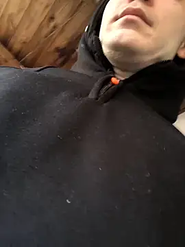 Spielzeugtwink online show from November 2025 01:10:02 PM