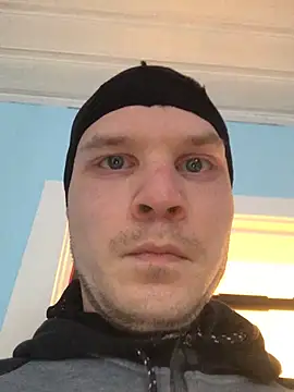 Spielzeugtwink online show from March 2026 04:07:02 PM