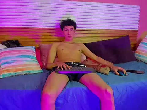 oni dude117620 online show from November 2025 08:19:02 PM