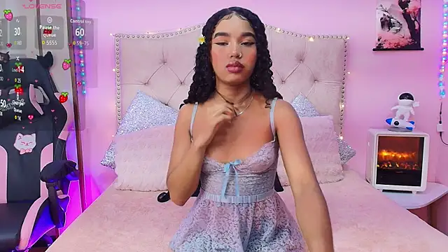 Snapshot of Naom_star87 chatting on January 2026 07:52:02 PM Naom star87 online show from January 2026 07:52:02 PM