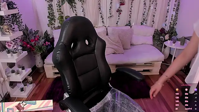 little xioo  online show from January 2026 08:14:02 PM