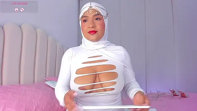 Amira-Zahra online show from June 2026 10:12:02 PM