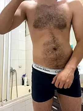 Snapshot of metro-2034 chatting on November 2025 12:43:01 AM metro-2034 online show from November 2025 12:43:01 AM