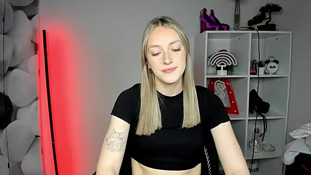 EvelynBlond online show from February 2026 06:42:01 AM