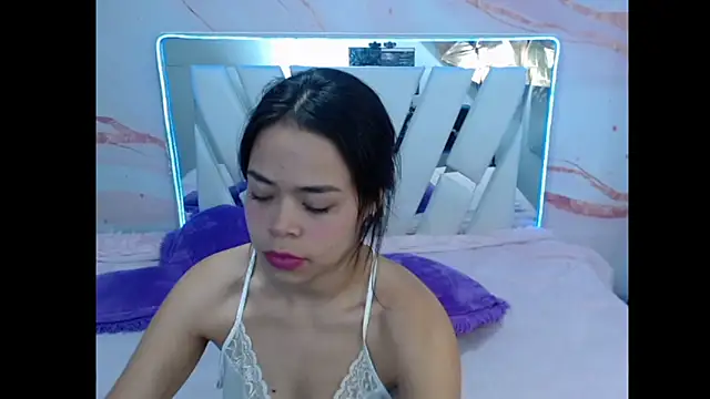 BlueLove19 online show from December 2025 08:27:01 PM