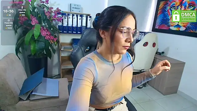 Adri Miller online show from February 2026 01:11:01 PM