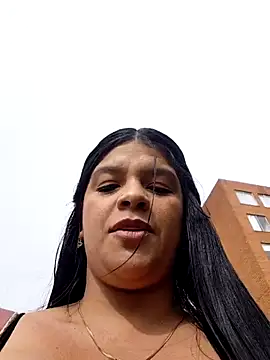 Layla-daring online show from April 2026 08:31:01 PM