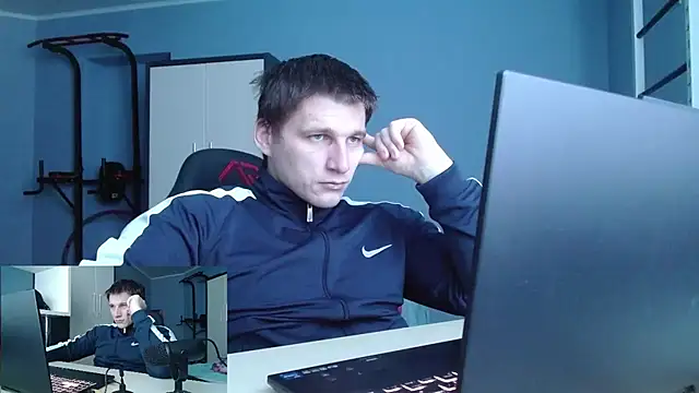 Poliglotjoe1 online show from February 2026 10:29:02 AM