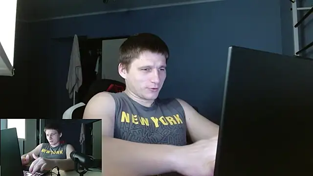 Poliglotjoe1 online show from February 2026 03:31:01 PM