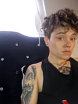 Snapshot of megan_NL chatting on December 2025 05:31:02 PM megan NL online show from December 2025 05:31:02 PM