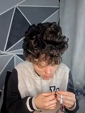 Snapshot of megan_NL chatting on December 2025 12:05:01 AM megan NL online show from December 2025 12:05:01 AM