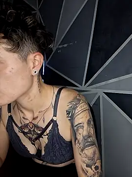 Snapshot of megan_NL chatting on December 2025 11:33:02 PM megan NL online show from December 2025 11:33:02 PM