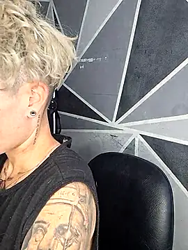 Snapshot of megan_NL chatting on January 2026 09:40:02 PM megan NL online show from January 2026 09:40:02 PM