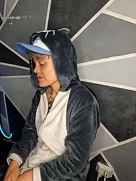 Snapshot of megan_NL chatting on January 2026 04:39:01 AM megan NL online show from January 2026 04:39:01 AM