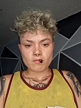 Snapshot of megan_NL chatting on February 2026 11:20:01 PM megan NL online show from February 2026 11:20:01 PM