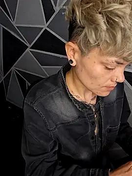 Snapshot of megan_NL chatting on February 2026 09:08:01 PM megan NL online show from February 2026 09:08:01 PM