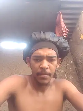 Eezxxx online show from February 2026 02:20:02 PM