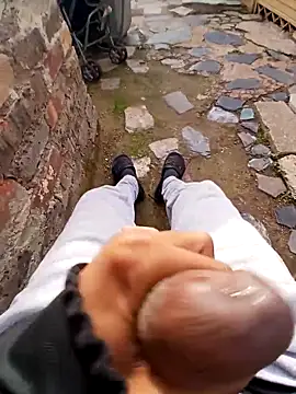 Eezxxx online show from February 2026 04:53:01 AM