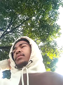 Eezxxx online show from March 2026 05:07:01 AM