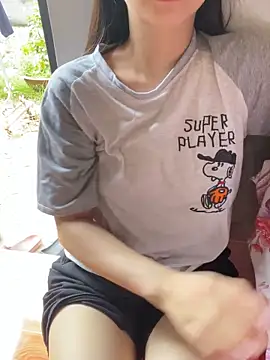 XndSeraphina online show from April 2026 06:24:01 AM