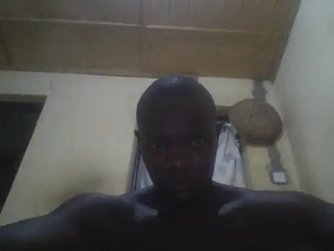 UsTwo  online show from November 2025 07:13:02 PM