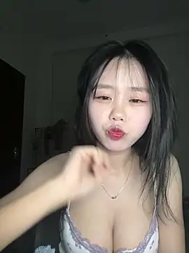 Kiee-lee online show from February 2026 03:49:02 PM