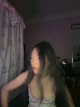 Kiee-lee online show from April 2026 04:10:02 PM