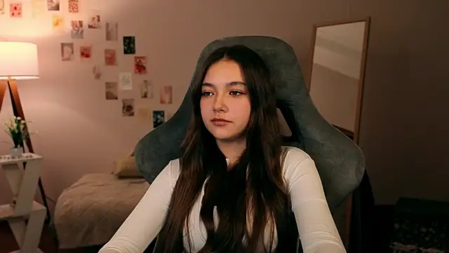 Snapshot of Vexorine chatting on November 2025 07:46:02 PM Vexorine online show from November 2025 07:46:02 PM