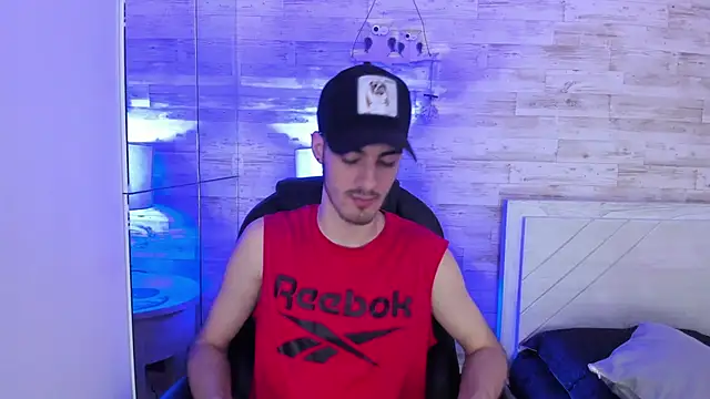 Emir Ozan  online show from February 2026 07:40:01 PM